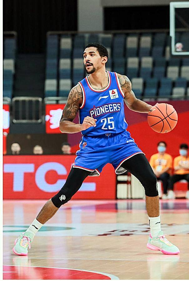 意甲倒计时；北京首钢关键时刻复出首秀；细节引发关注；悬念犹存；数据趋势出现新变化的简单介绍